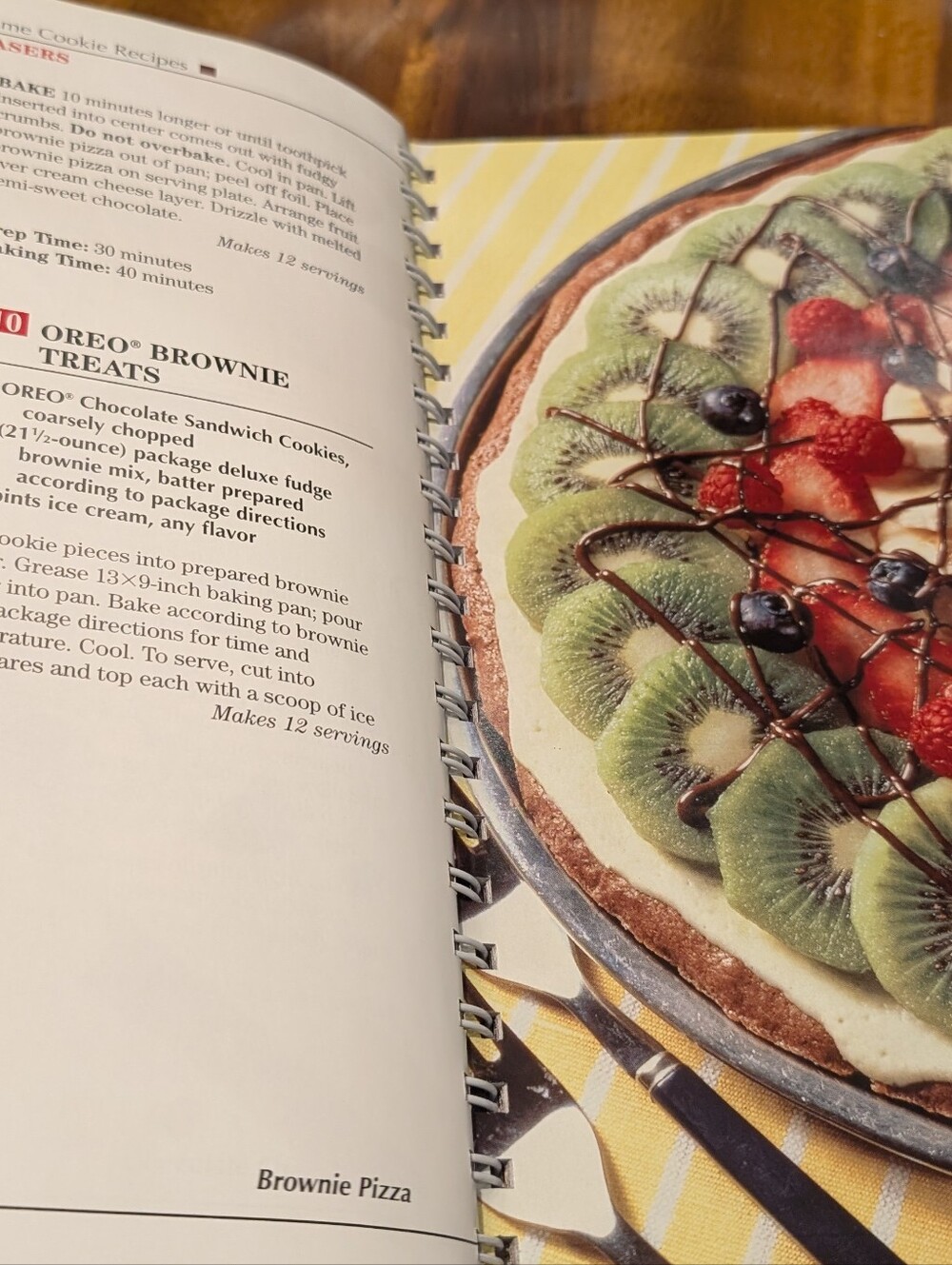 365 Favorite Brand Cookie Recipe Book. Baking Cookbook